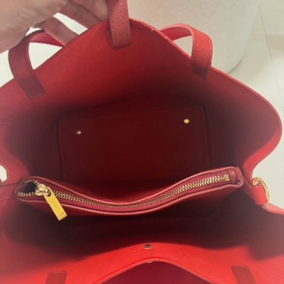 Genuine RED Carolina Herrera Matryoshka Locked M – Medium Handbag - Picture 3 of 13